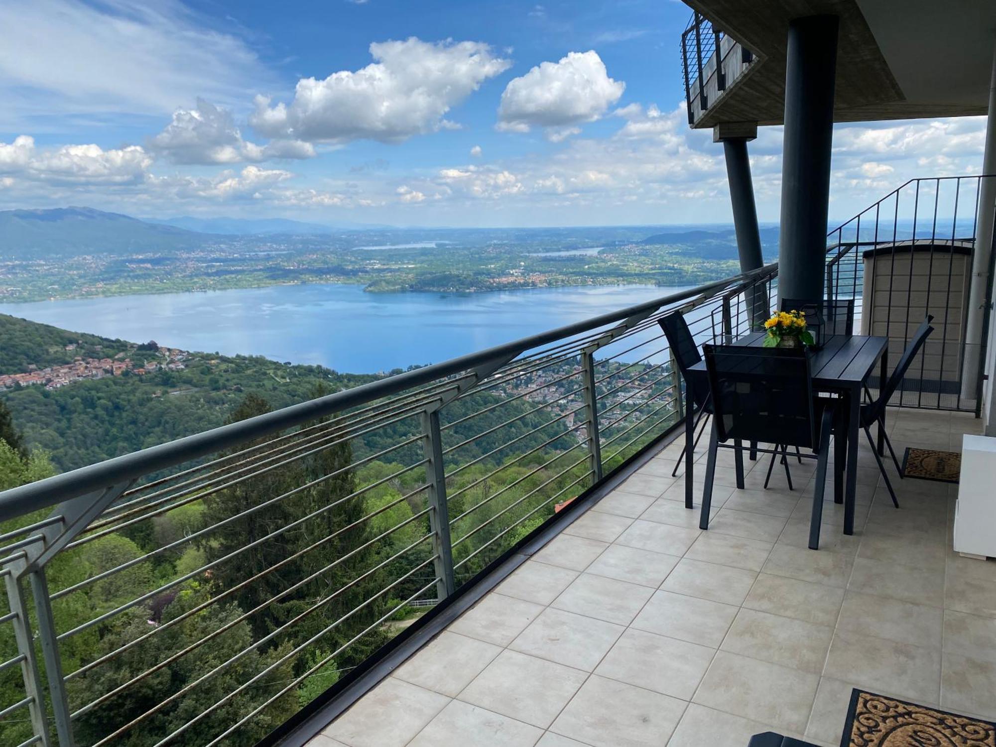 Dolcevista Apartment Massino Visconti Eksteriør billede
